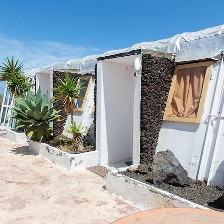Basic En-Suite Bedroom By The Sea Guinea Exterior foto