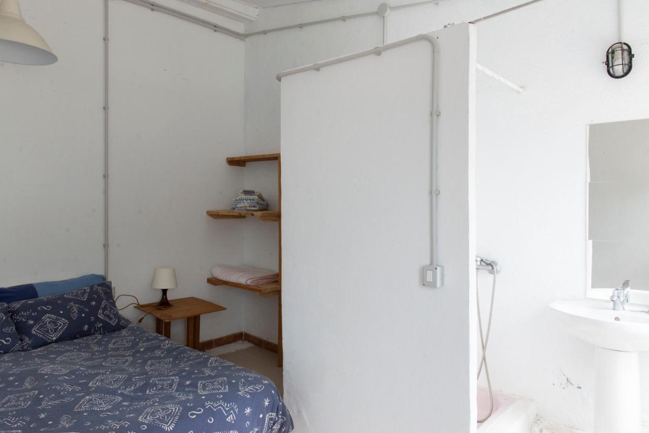 Basic En-Suite Bedroom By The Sea Guinea Exterior foto